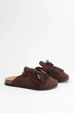 boohoo Sabots Fermés En Synthétique À Pompons Et Perles Décoratives< Looks Chocolat|Chaussures Plates