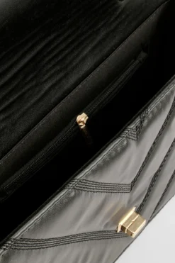 Sac bandoulière à chaîne en synthétique matelassé