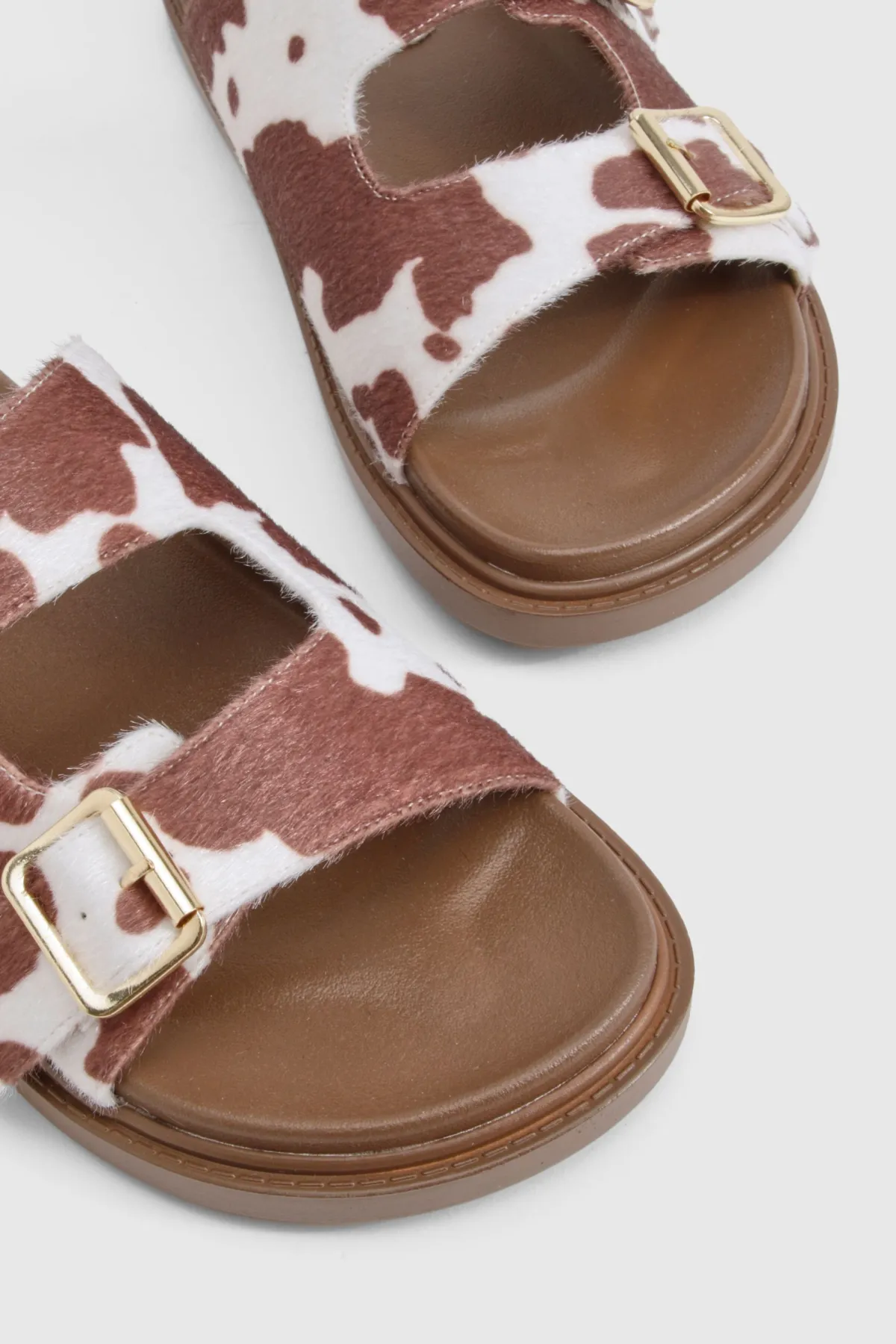 boohoo Sandales à boucle à motif de vache< Sandales