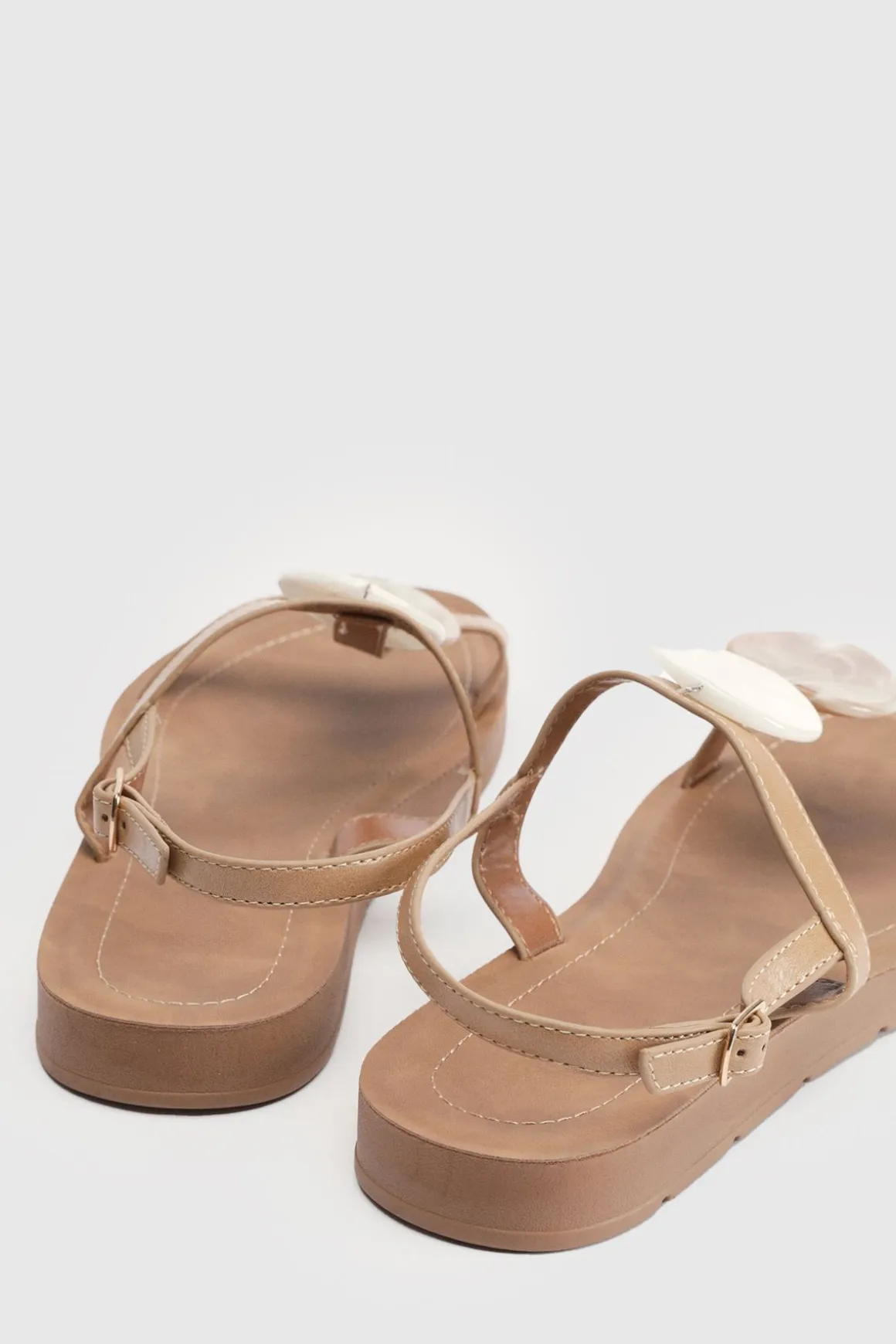 Sandales À Brides Avec Détail En Résine