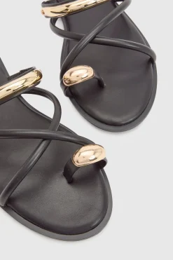 Sandales À Brides Avec Détails Métalliques À L'entre-doigt