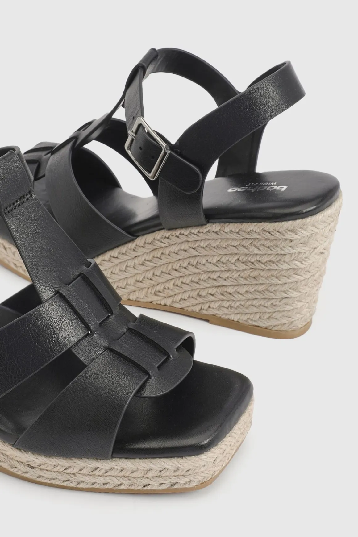Sandales Compensées À Brides En T Coupe Extra Large