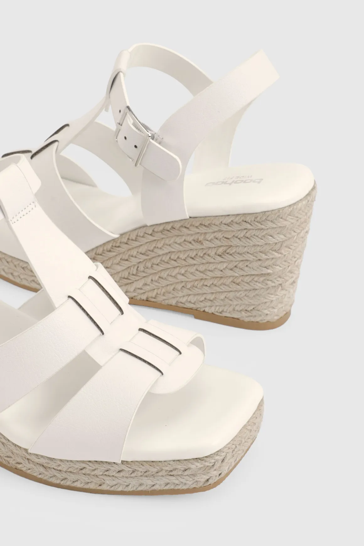 Sandales Compensées À Brides En T Coupe Extra Large