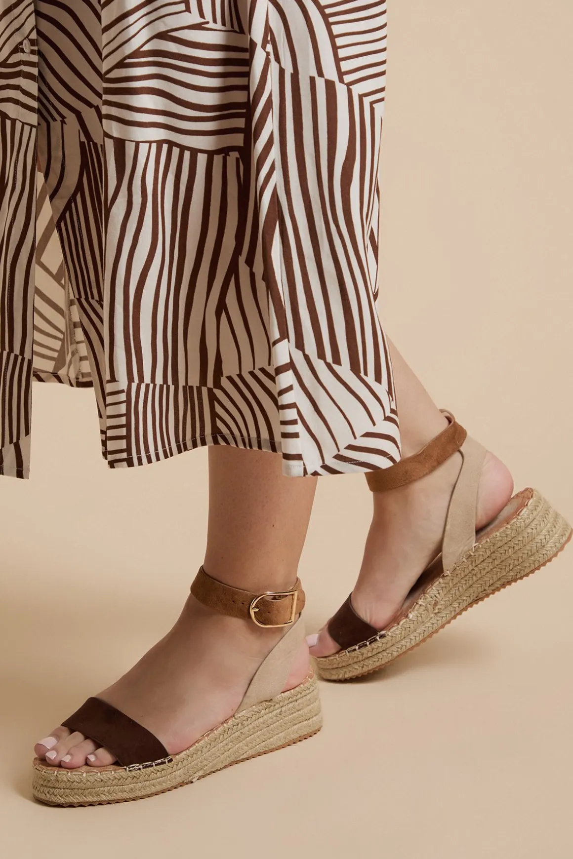 Sandales Compensées Espadrilles Riva À Brides En Textile Tressé Hauteur Moyenne