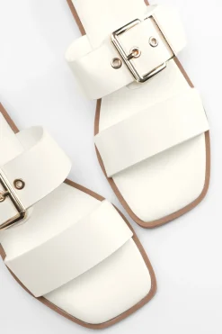 boohoo Sandales Croisées À Boucle Surdimensionnée< Sandales