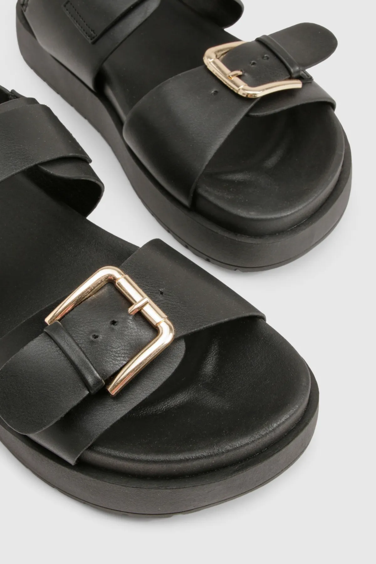 boohoo Sandales Dad massives à détail boucle< Sandales