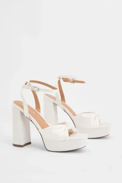 Oasis Sandales De Mariée Melody À Nœud Frontal En Satin Bout Carré Talon Bloc Haut< Chaussures À Talons|Sandales