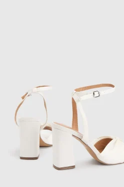 Sandales De Mariée Midyim En Satin Froncé À L'avant Avec Talon Haut Bloc