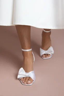 Coast Sandales de Mariée Tina en Satin Doux à Volants et Talon Bloc Haut< Chaussures À Talons|Sandales
