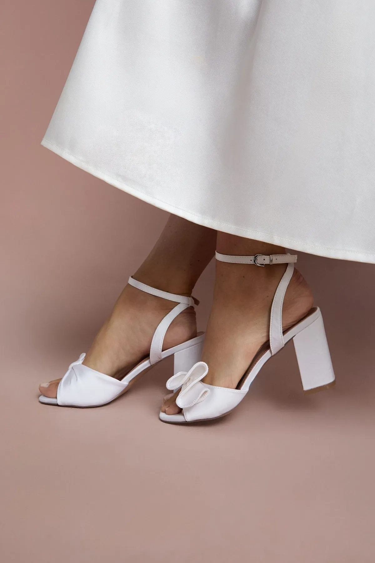 Coast Sandales de Mariée Tina en Satin Doux à Volants et Talon Bloc Haut< Chaussures À Talons|Sandales