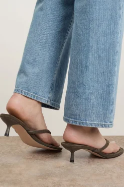 Sandales Julia À Entredoigt Talon Bobine Effet Synthétique