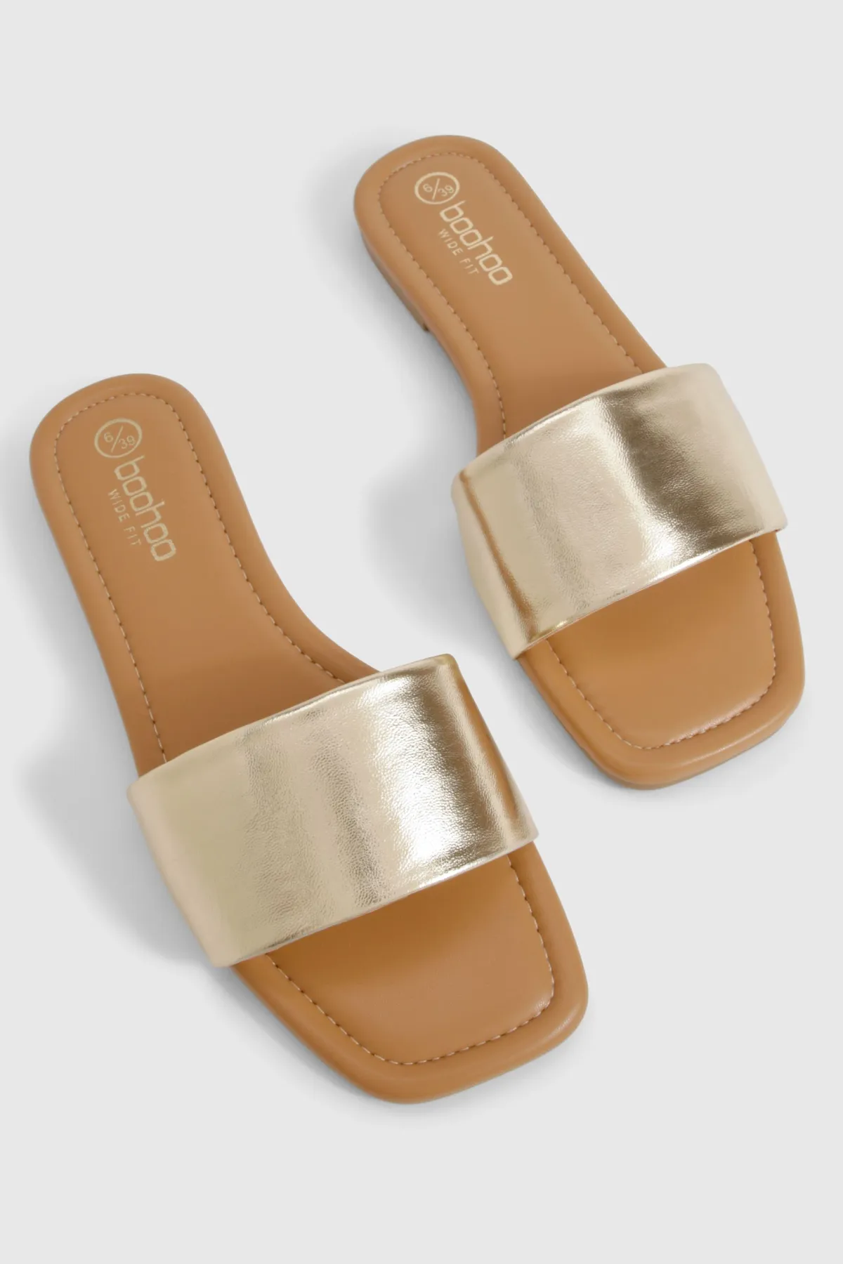 boohoo Sandales mule minimalistes à grande coupe< Sandales|Chaussures Dorées