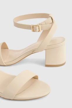 boohoo Sandales ouvertes à petit talon carré< Chaussures Festives|Chaussures À Talons
