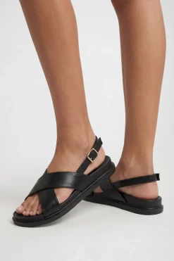 boohoo Sandales À Plateforme Avec Brides Croisées Et Boucle< Sandales