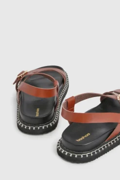 Sandales À Plateforme Avec Détail De Brides Croisées