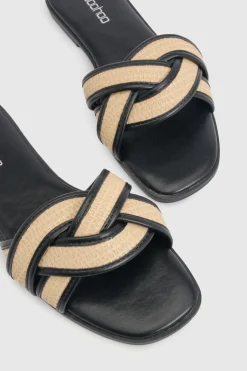 boohoo Sandales Plates En Raphia Avec Détail Croisé Contrasté< Sandales