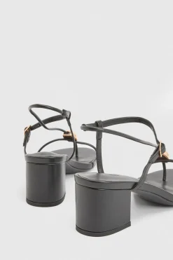 boohoo Sandales À Talon Bloc Coupe Large Avec Détails Dorés< Chaussures Festives|Chaussures À Talons