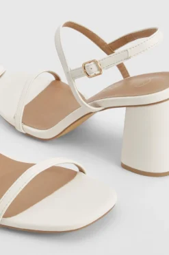 boohoo Sandales à talon bloc à double sangle arrière< Chaussures Festives|Chaussures À Talons