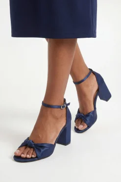 Sandales À Talon Bloc Haut En Satin Avec Nœud À L'avant Coupe Large Carmen