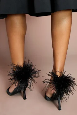 Sandales à Talons Aiguilles Hauts Liv en Satin avec Détail Plume au Dos