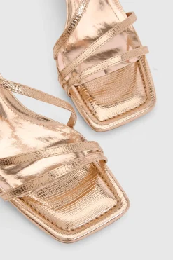 Sandales À Talons Carrés Bas Métalliques Asymétriques À Brides