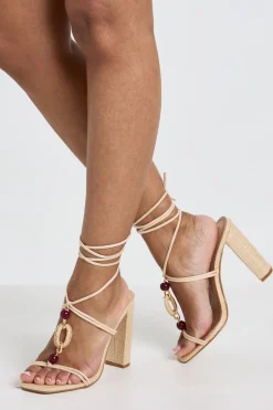 boohoo Sandales À Talons Carrés Hauts Avec Détails De Perles Et Raphia À Brides< Chaussures Festives|Chaussures À Talons