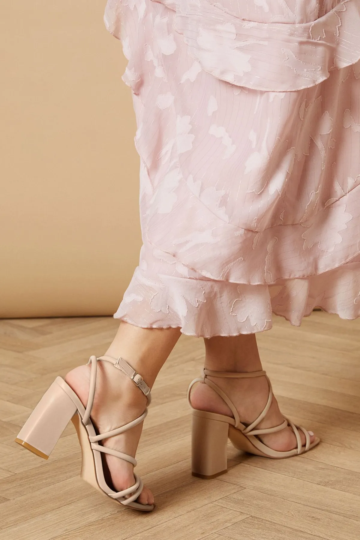 Oasis Sandales à Talons Hauts Carrés à Brides Molly en synthétiquecuir< Chaussures À Talons|Sandales