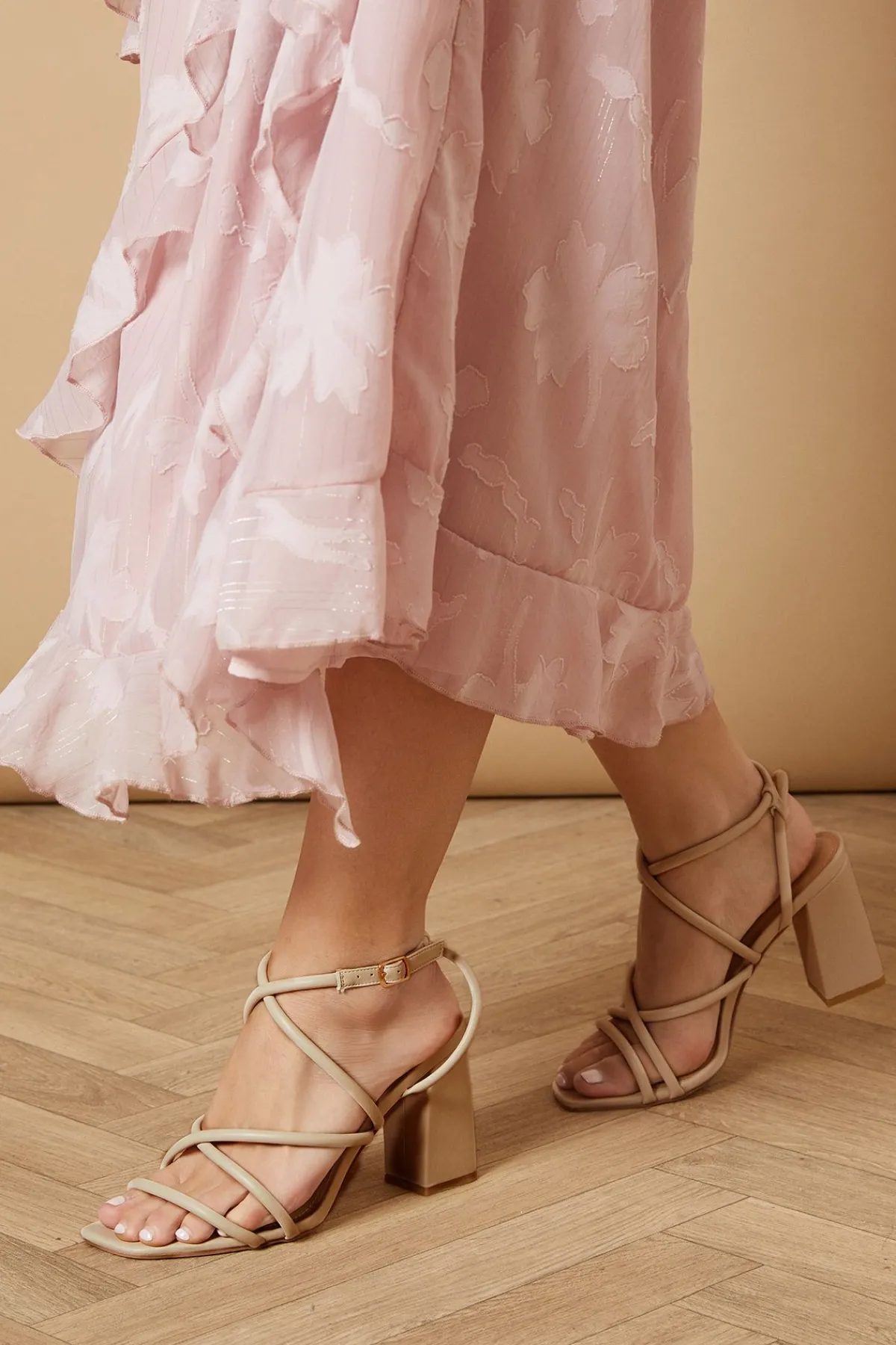 Oasis Sandales à Talons Hauts Carrés à Brides Molly en synthétiquecuir< Chaussures À Talons|Sandales