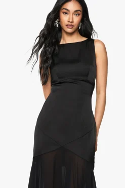 boohoo Satin et Chiffon Mix Robe Maxi Plissée<Femme Satin Et Dentelle|Robes