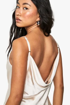 Satin Robe Maxi à Encolure Drapée