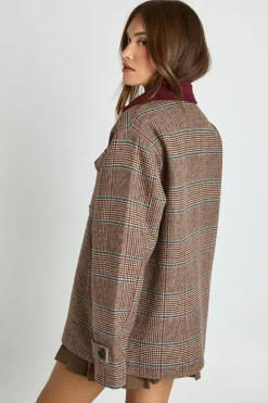 Shacket en laine surdimensionné à motif chevron avec col en corde contrastante