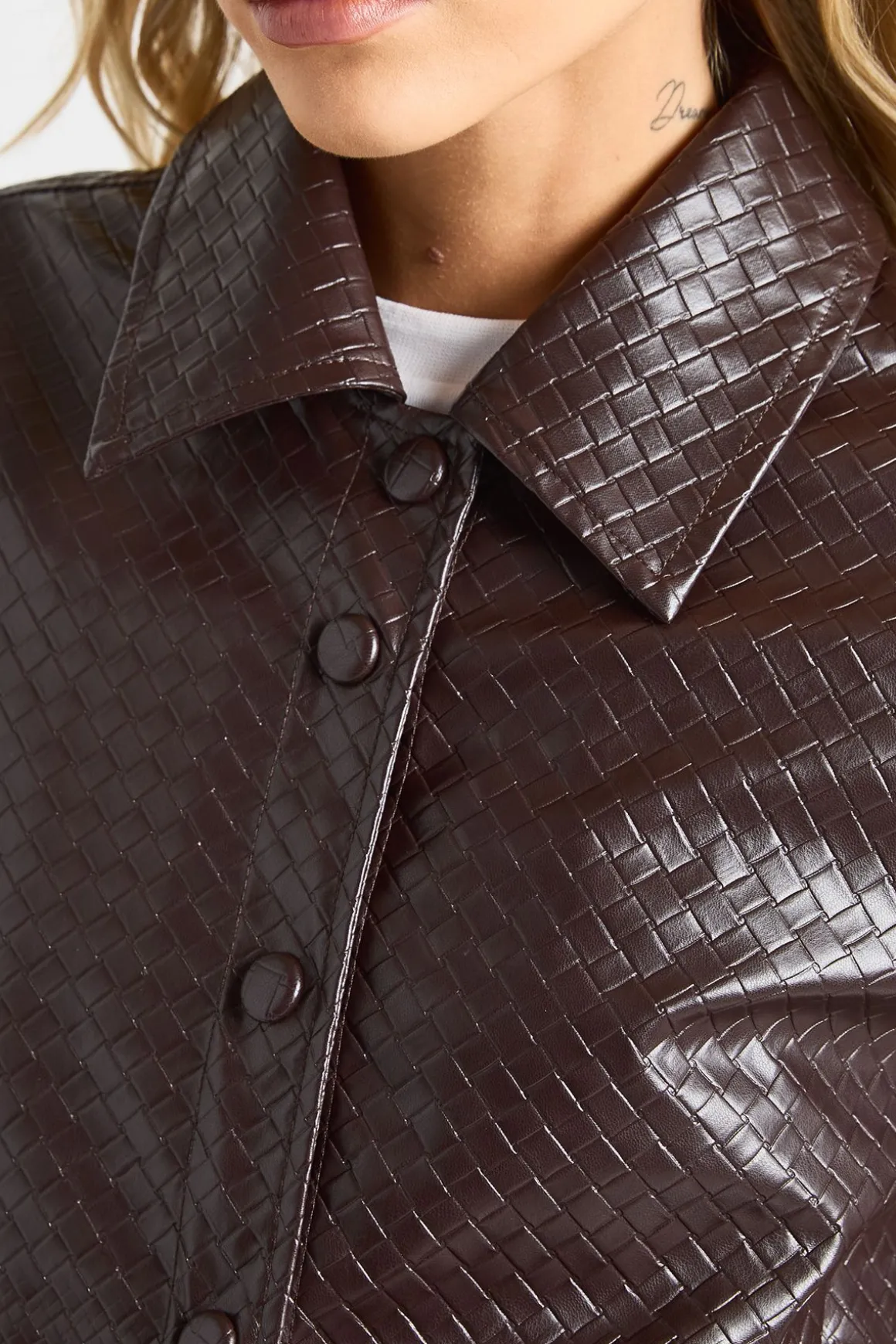 Shacket en synthétique texturé