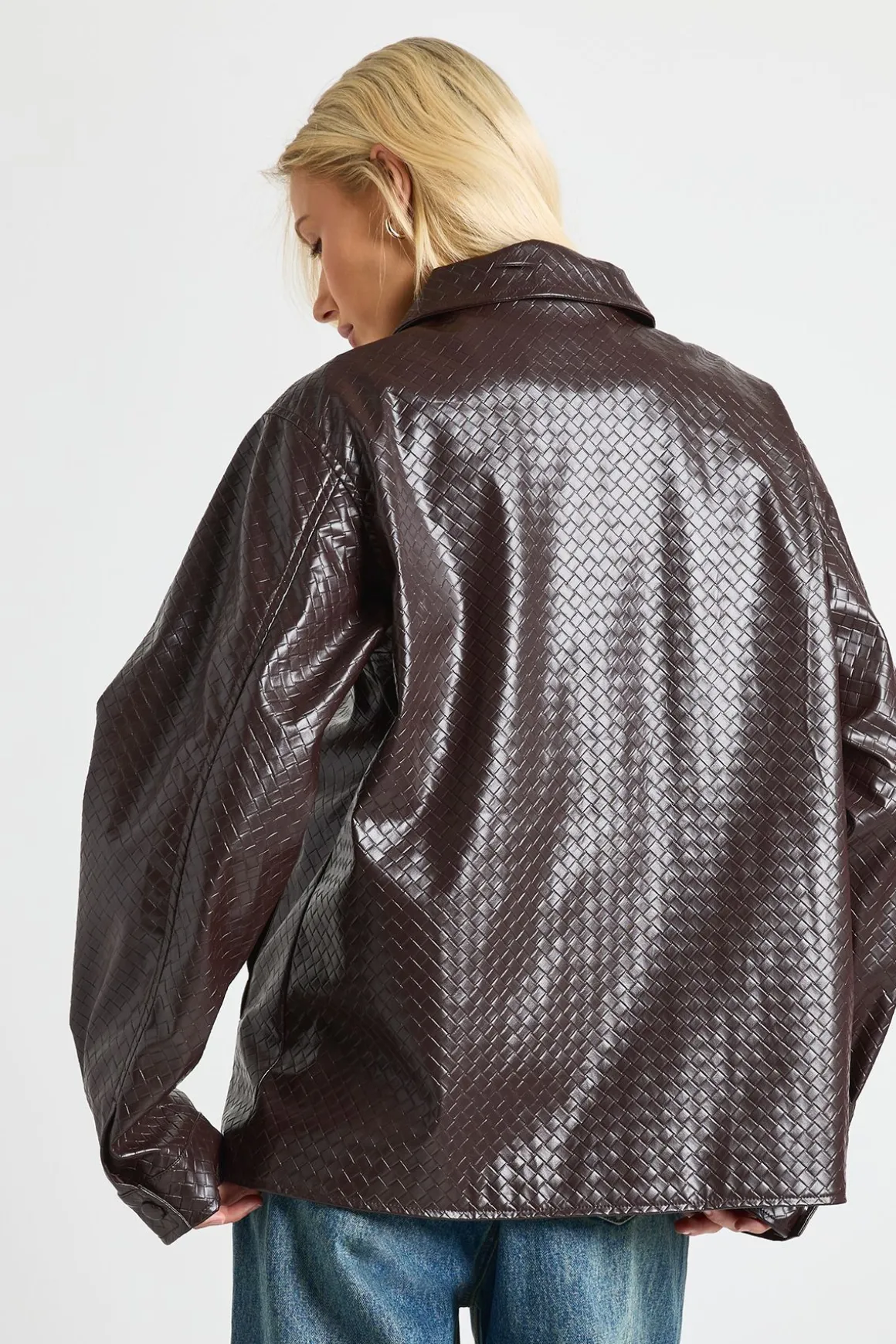 Shacket en synthétique texturé