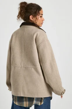 Shacket en tissu côtelé, col contrasté, effet laine