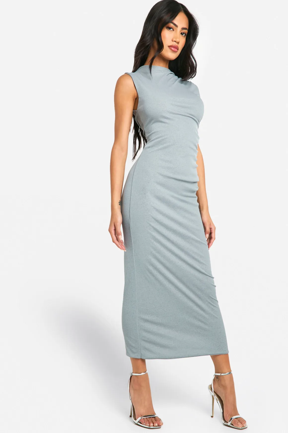 Sheer Ruched Midaxi Dress devient Robe midaxi transparente froncée