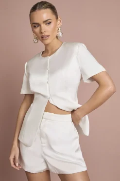 Short Ajusté en Satin