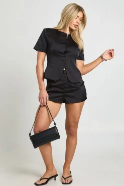 Short Ajusté En Satin