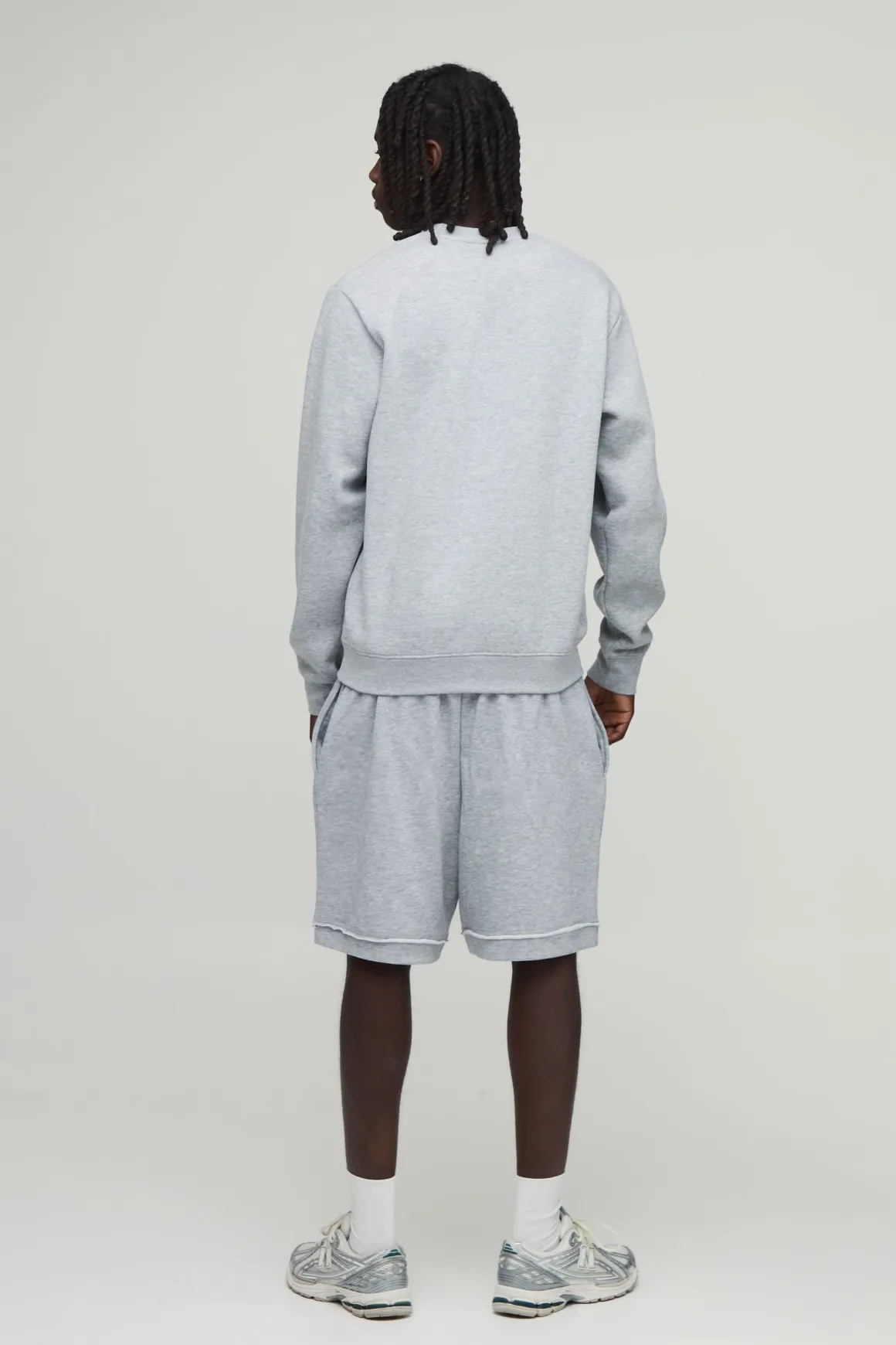 Short Ample À Entrejambe Bas Avec Coutures Apparentes Et Molleton Bouclette