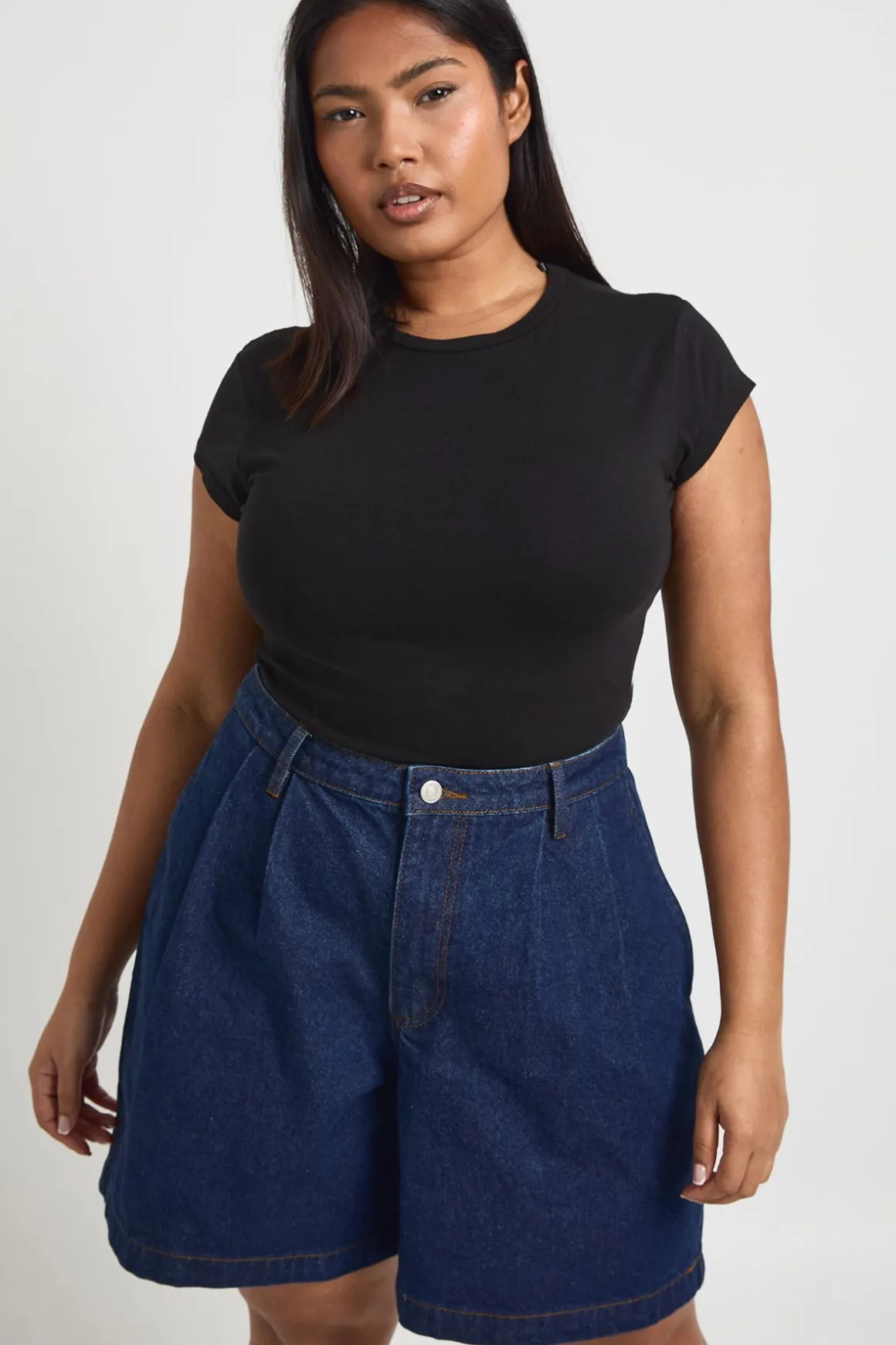 Short Boyfriend En Denim Plissé Grande Taille