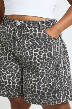 boohoo Short Boyfriend En Denim Taille Mi-haute Grande Taille<Femme Imprimé Léopard|Denim