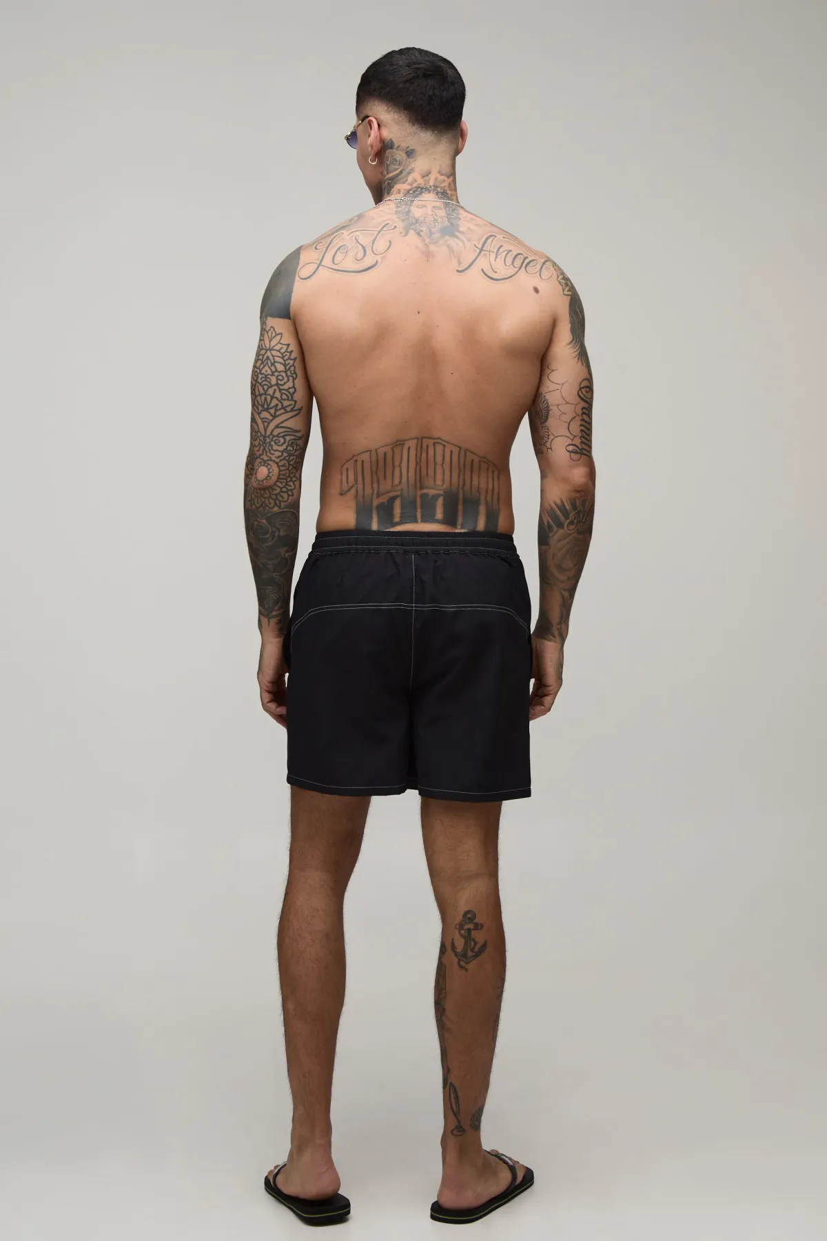 boohooMAN Short De Bain Coupe Courte Avec Surpiqûres Contrastées<Homme Shorts