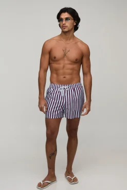 boohooMAN Short De Bain Court À Rayures<Homme Maillots De Bainnouveau