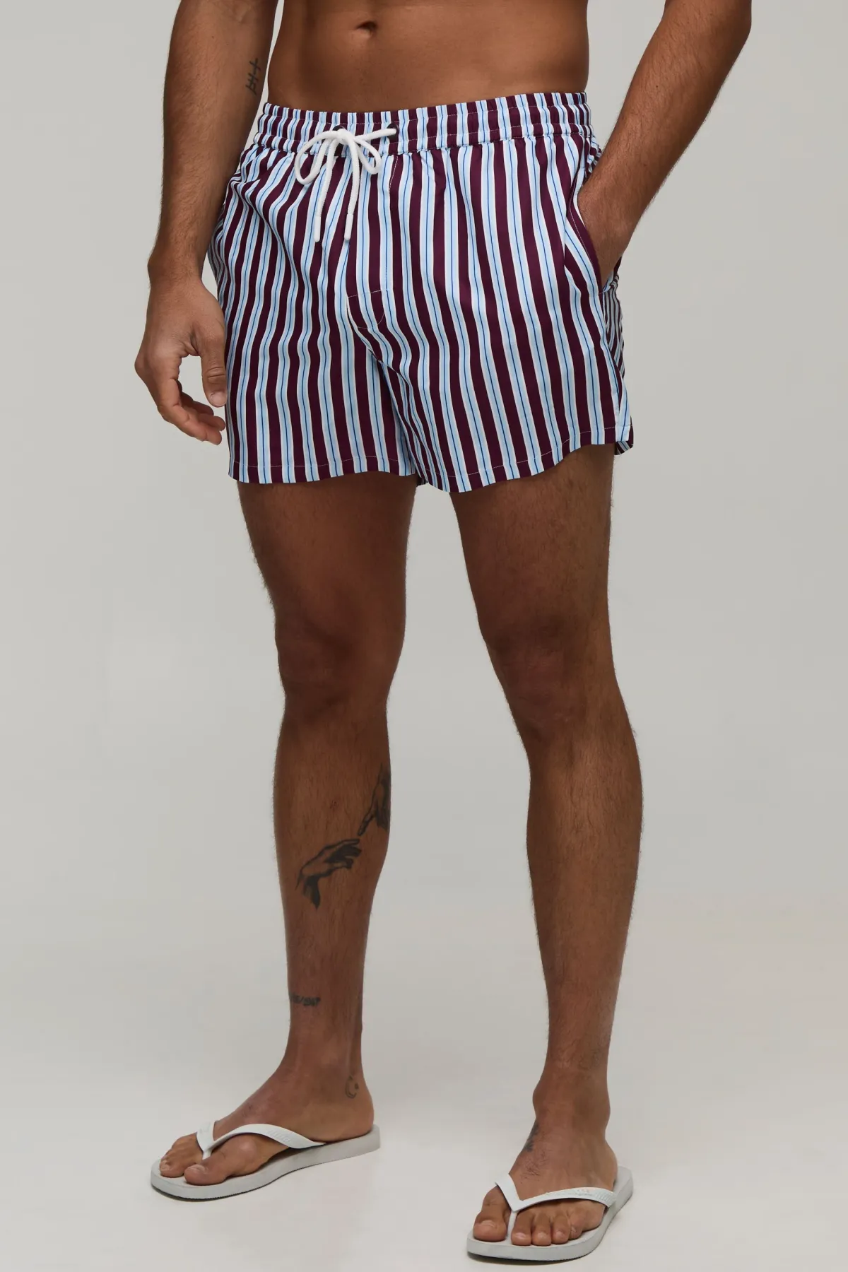 boohooMAN Short De Bain Court À Rayures<Homme Maillots De Bainnouveau