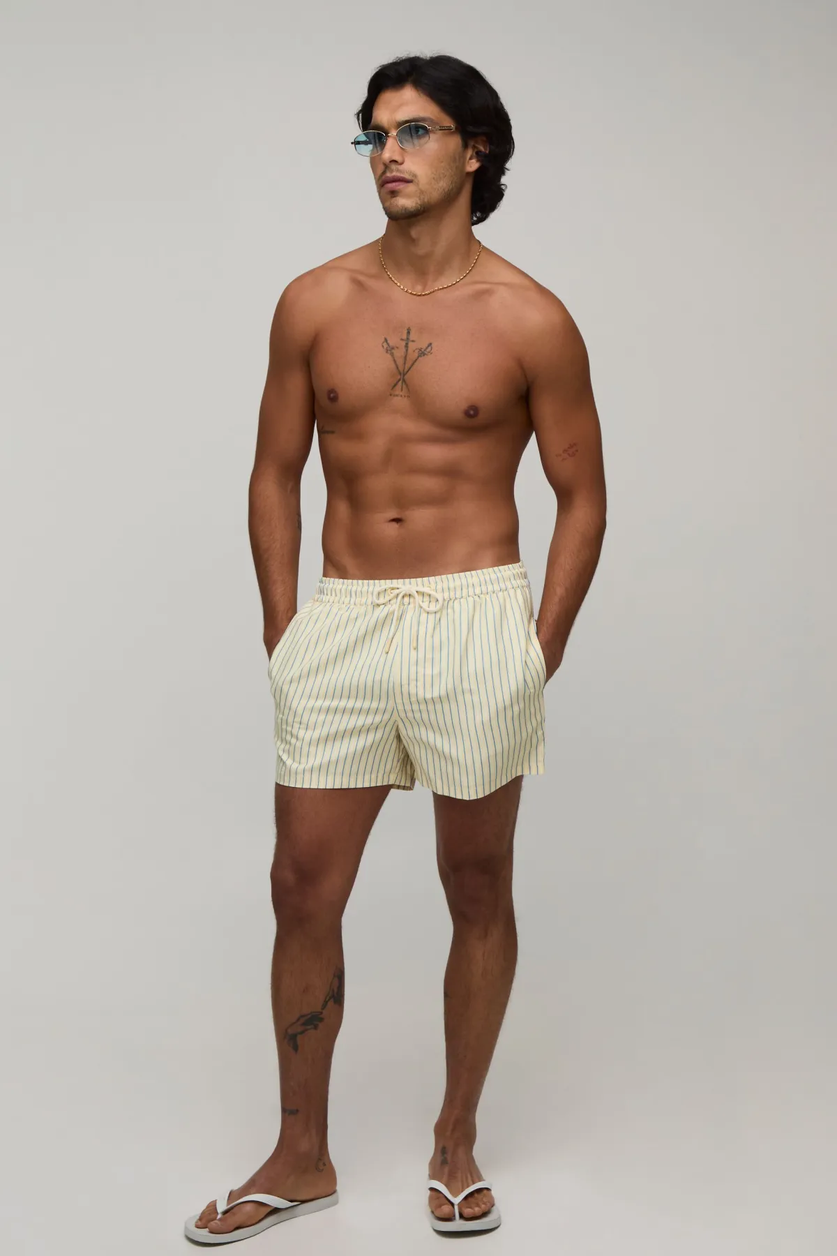 boohooMAN Short De Bain Court À Rayures<Homme Maillots De Bainnouveau