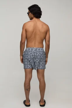 boohooMAN Short De Bain Imprimé Abstrait Longueur Courte<Homme Maillots De Bainnouveau