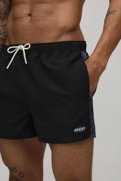 boohooMAN Short De Bain Super Court Avec Panneaux Latéraux Imprimé Synthétique<Homme Shorts|Maillots De Bainnouveau