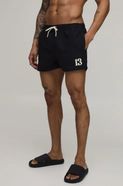 boohooMAN Short De Bain Super Court À Rayures Brodées<Homme Shorts|Maillots De Bainnouveau