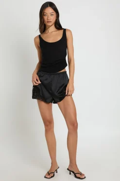 Short De Course À Finition Satinée Avec Bordure En Dentelle Tall