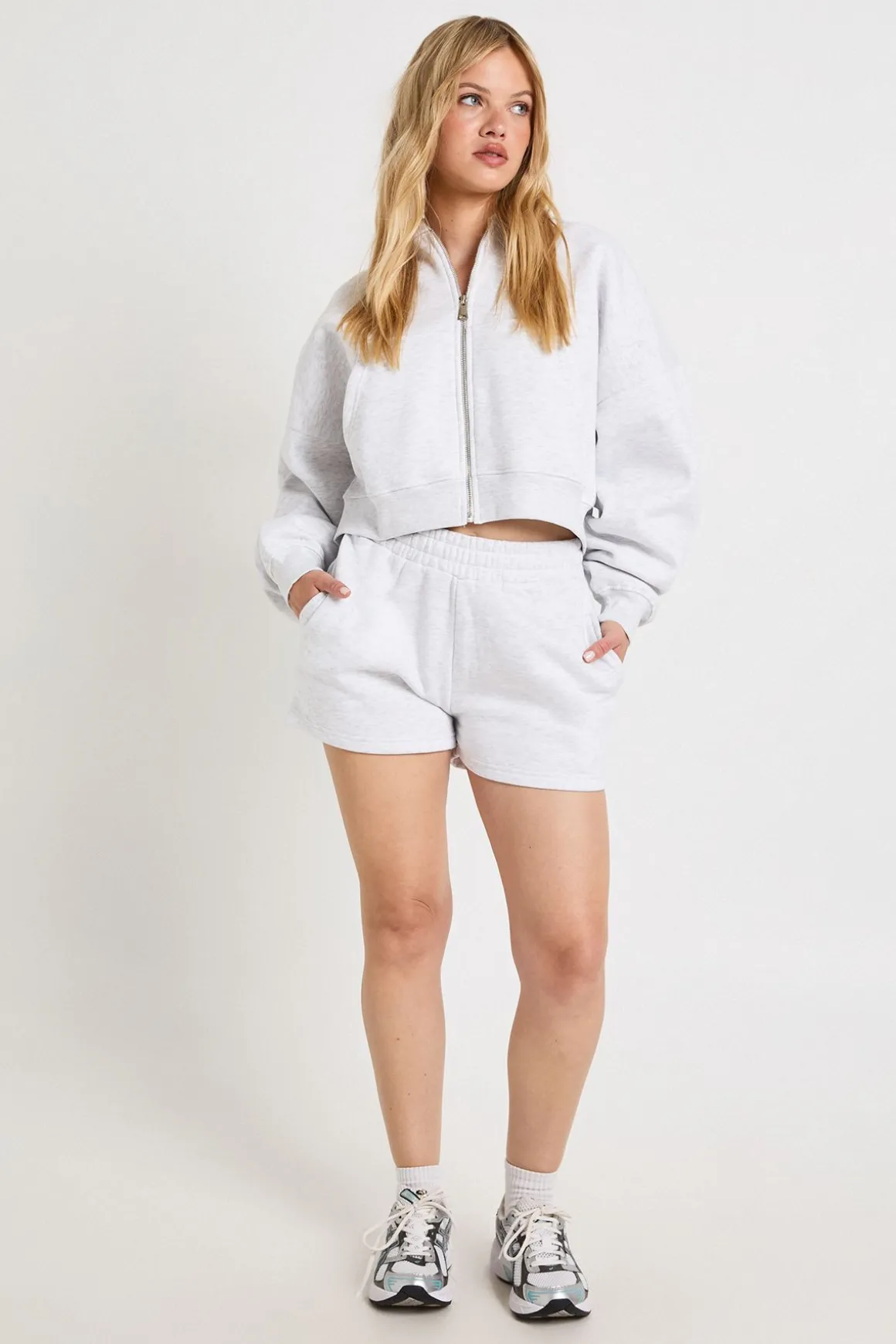 Short De Jogging Taille Haute Petite Avec Cordon De Serrage Interne