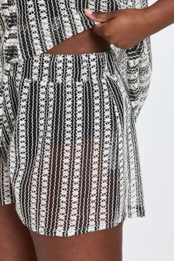 boohoo Short De Plage En Crochet Grande Taille<Femme Tenues De Plage